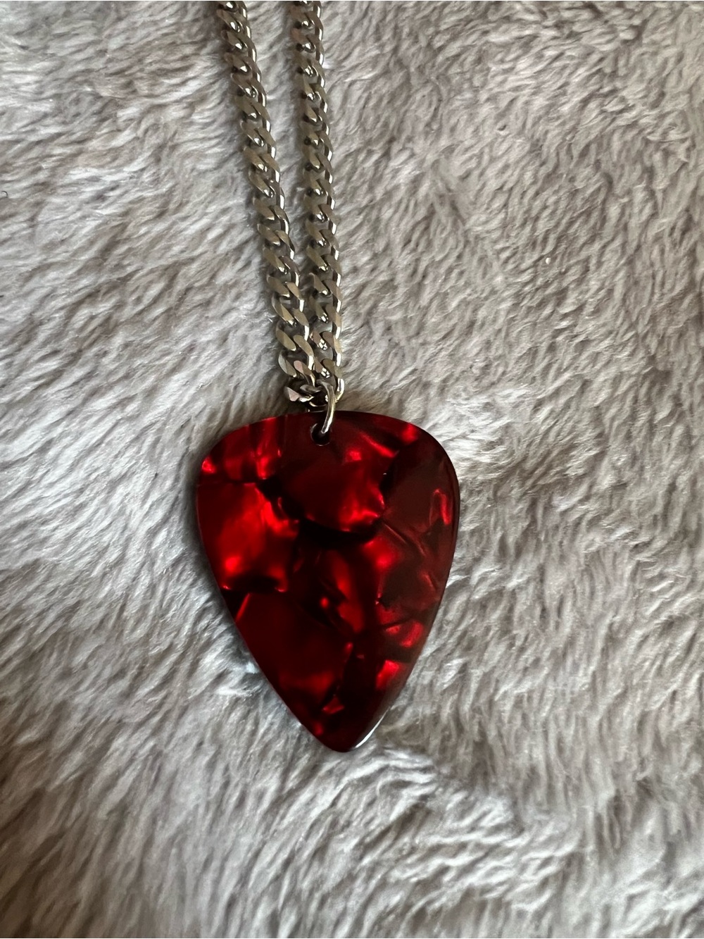 Guitar Pick Silver Tone Necklace, never be without a pick, excellent condition